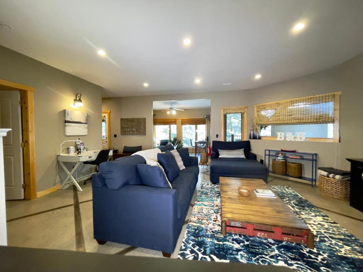 Blanchard Mountain Bnb Canmore Eksteriør billede
