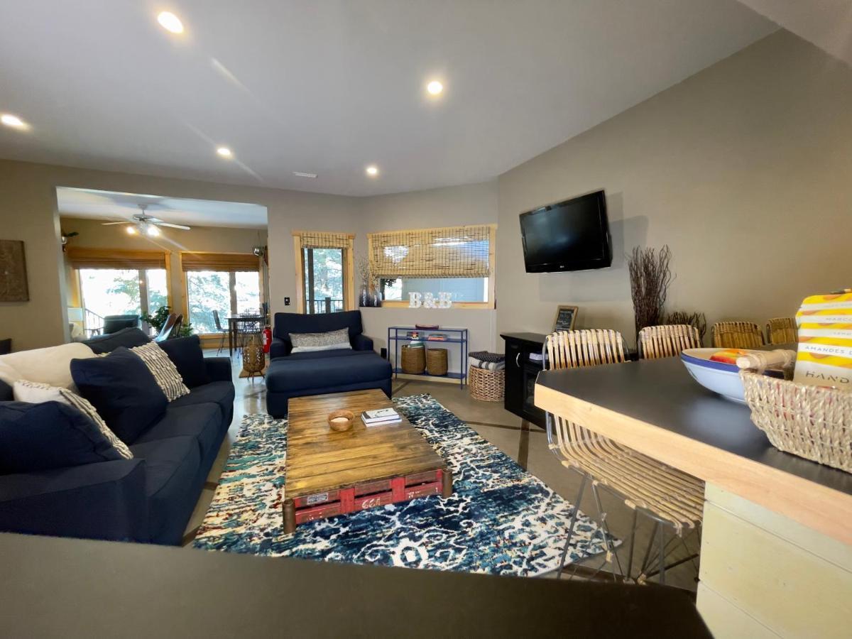Blanchard Mountain Bnb Canmore Eksteriør billede